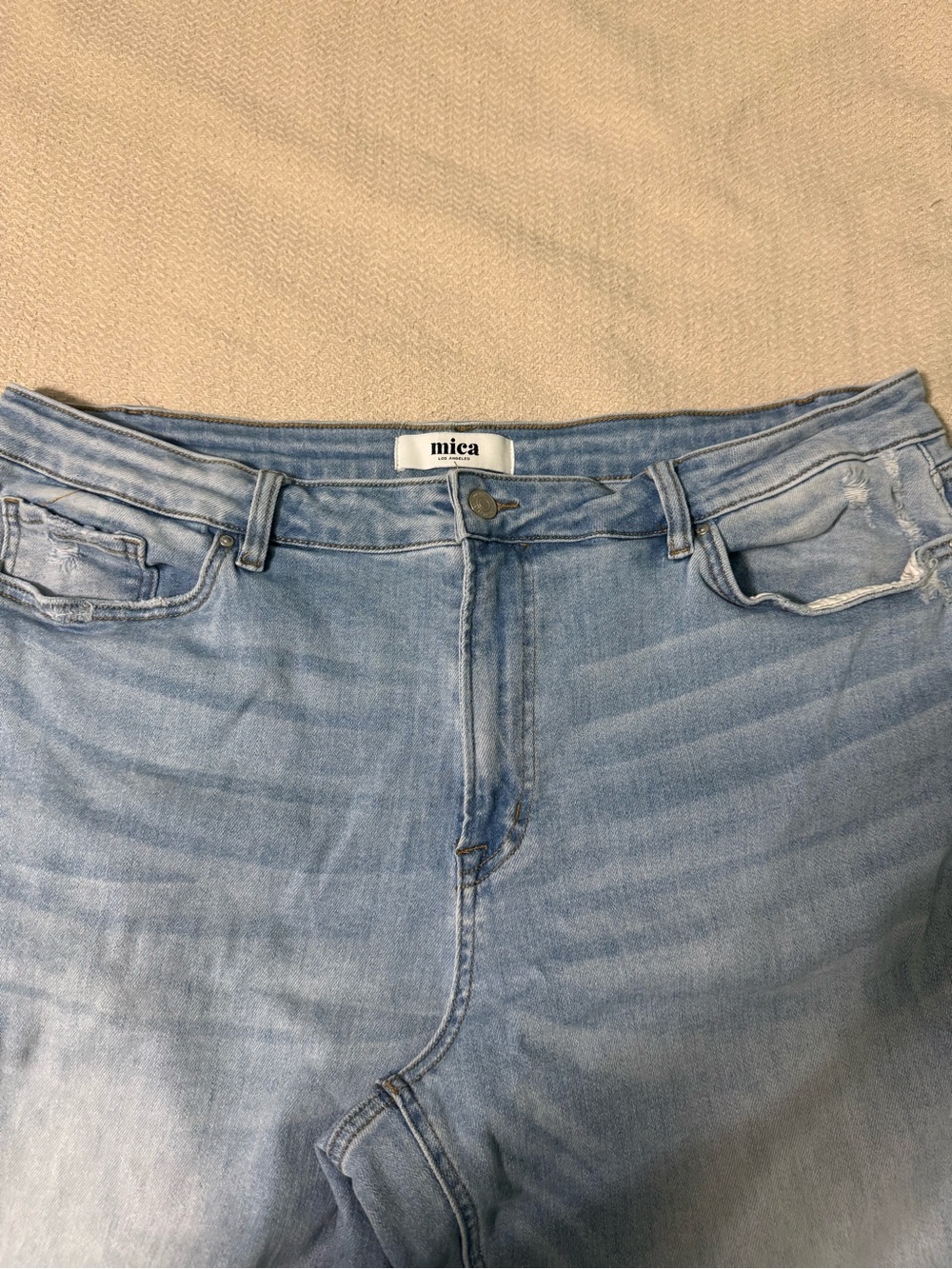 Mica Los Angeles Light Blue mid rise straight Jeans